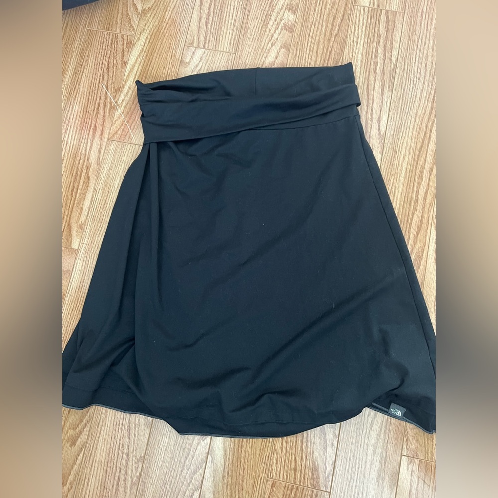 The North Face Black A-Line Skirt size M